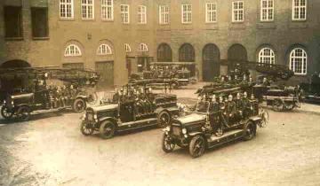 Auswahl aus Fotoarchiv der Hamburger Feuerwehr-Historiker
